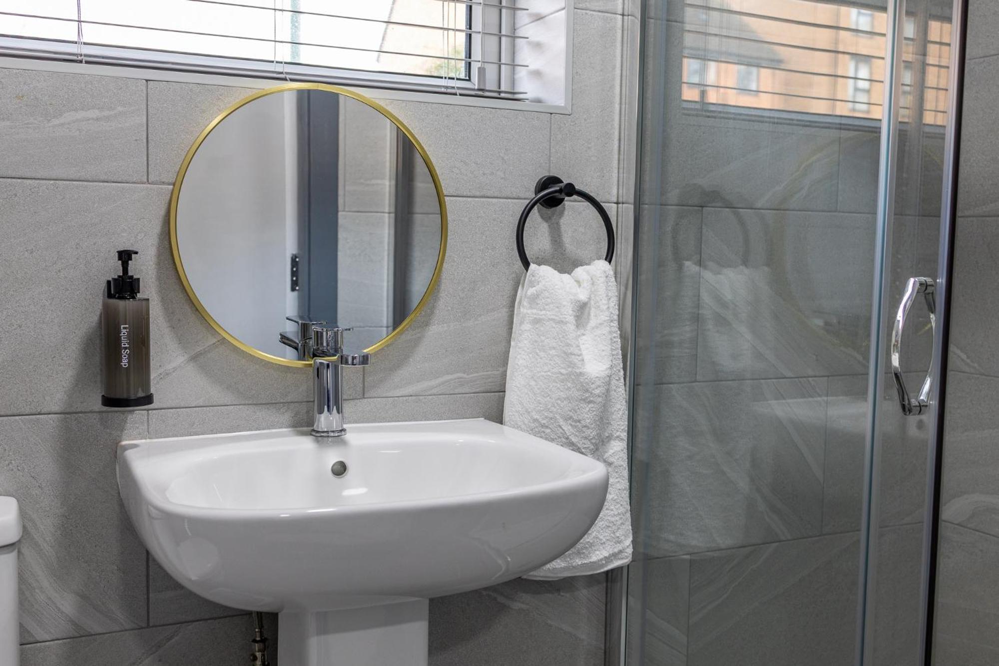 Premium Serviced Accommodation Rooms Nottingham - All With Ensuites エクステリア 写真